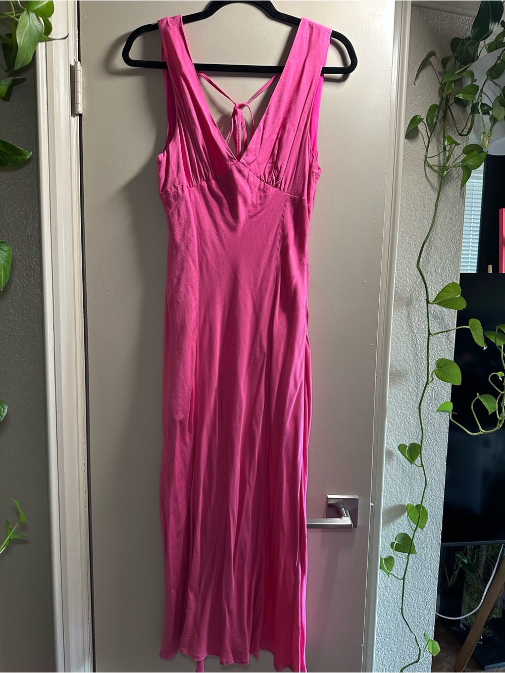 LE LIS hot pink halter dress